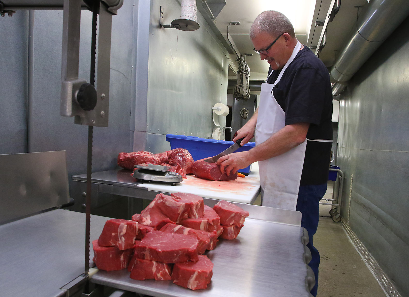 Cutting Steaks